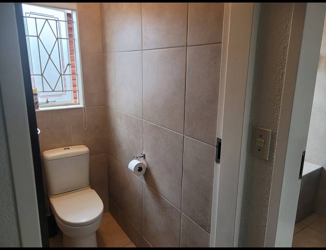 5 BEDROOM HOUSE SOLD IN SINOVILLE
